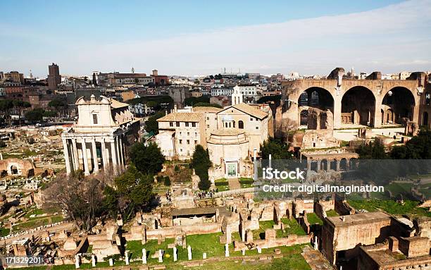 Foro Romano - Fotografie stock e altre immagini di Antica Roma - Antica Roma, Antico - Condizione, Archeologia