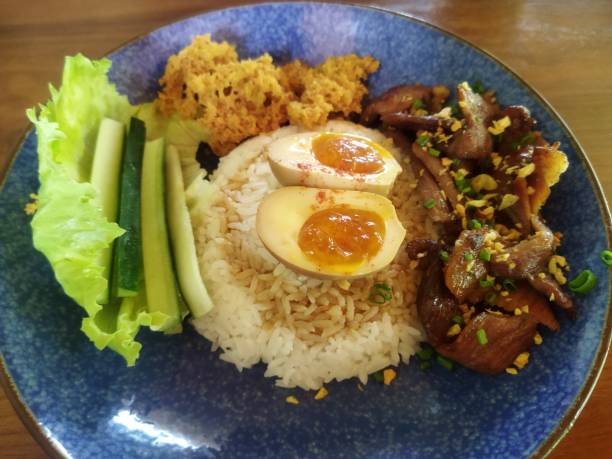 istock Grilled pork and egg rice bowl 1713294016
