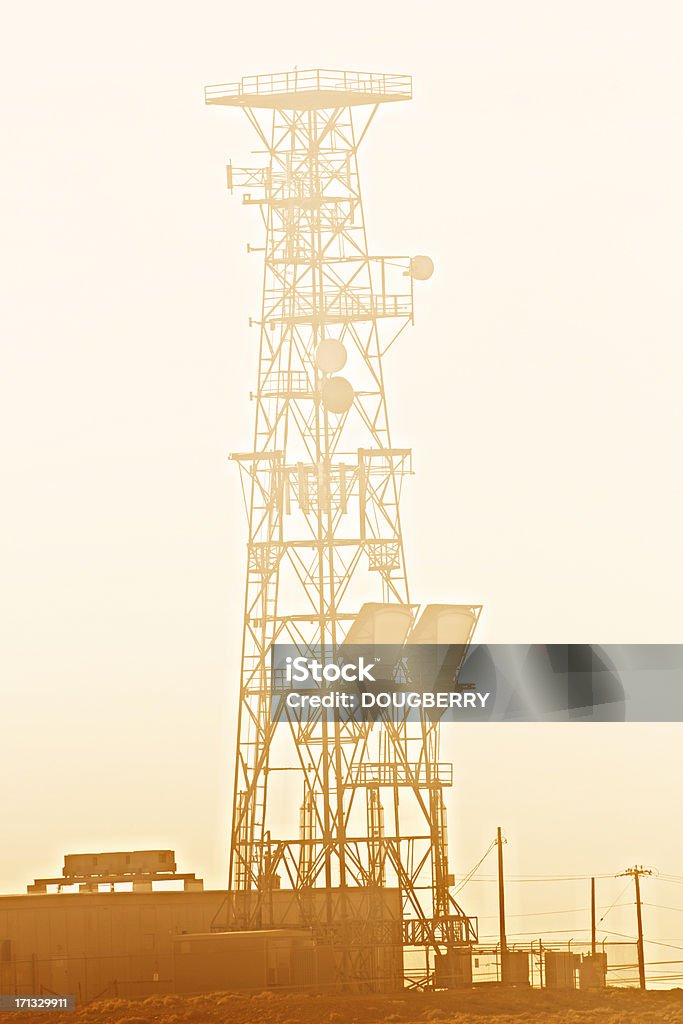 Torre di telecomunicazione - Foto stock royalty-free di Affari