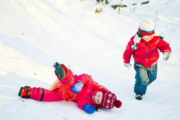 istock Children in a winter park 171330207