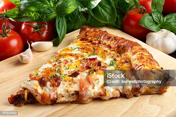 바비큐 치킨 베이컨 피자 피자에 대한 스톡 사진 및 기타 이미지 - 피자, 슬라이스, 치즈