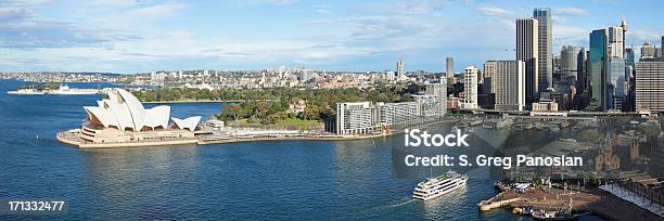 Panorama Sullo Skyline Di Sydney - Fotografie stock e altre immagini di Teatro dell'Opera di Sydney - Teatro dell'Opera di Sydney, Giorno, Sydney