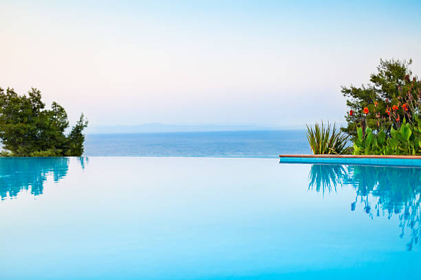 Infinity pool Infinity pool infinity pool stock pictures, royalty-free photos & images