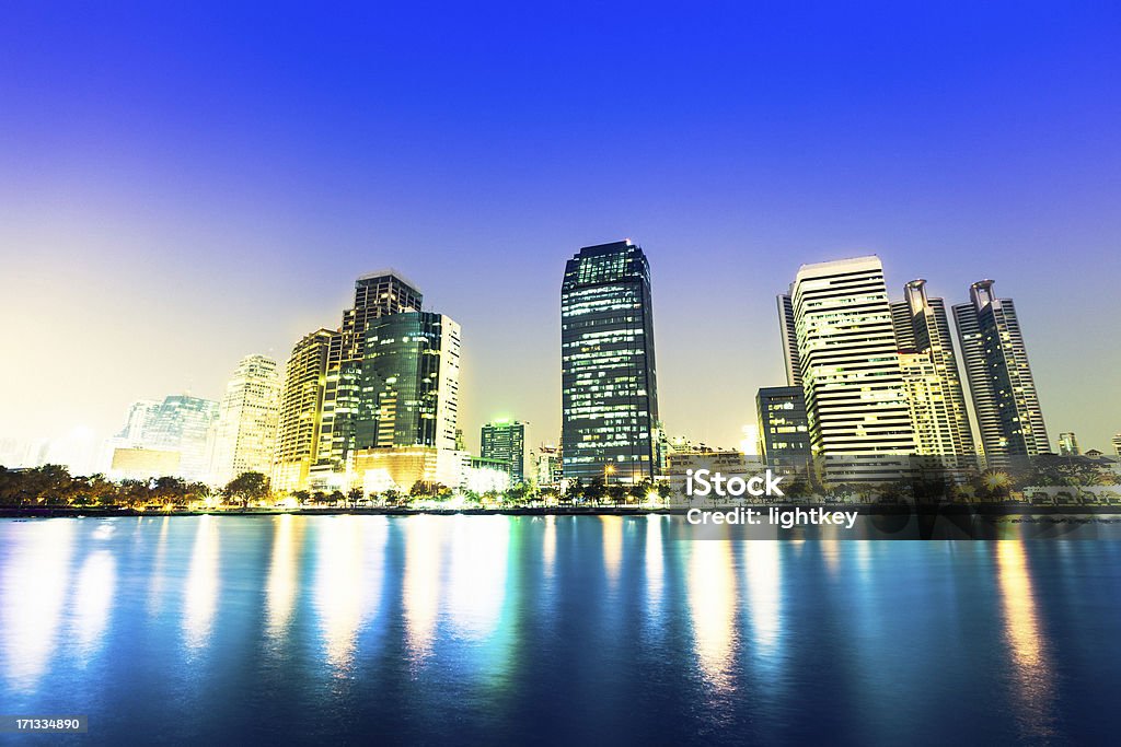 Бангкок Таиланд города skyline - Стоковые фото Автомобиль роялти-фри