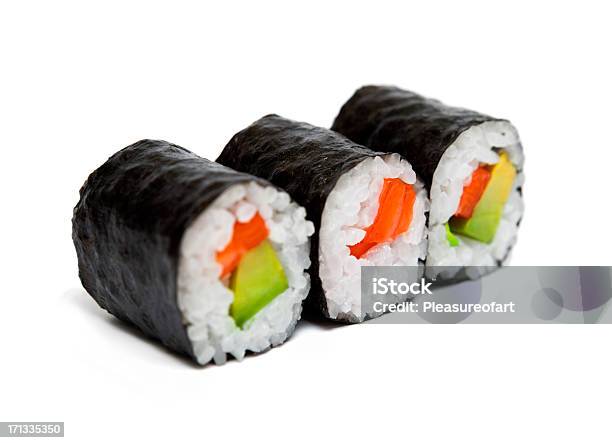 Tre Involtini Di Sushi - Fotografie stock e altre immagini di Sushi - Sushi, Alimentazione sana, Antipasto