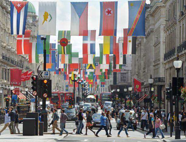 флаги over лондон - summer olympic games стоковые фото и изображения