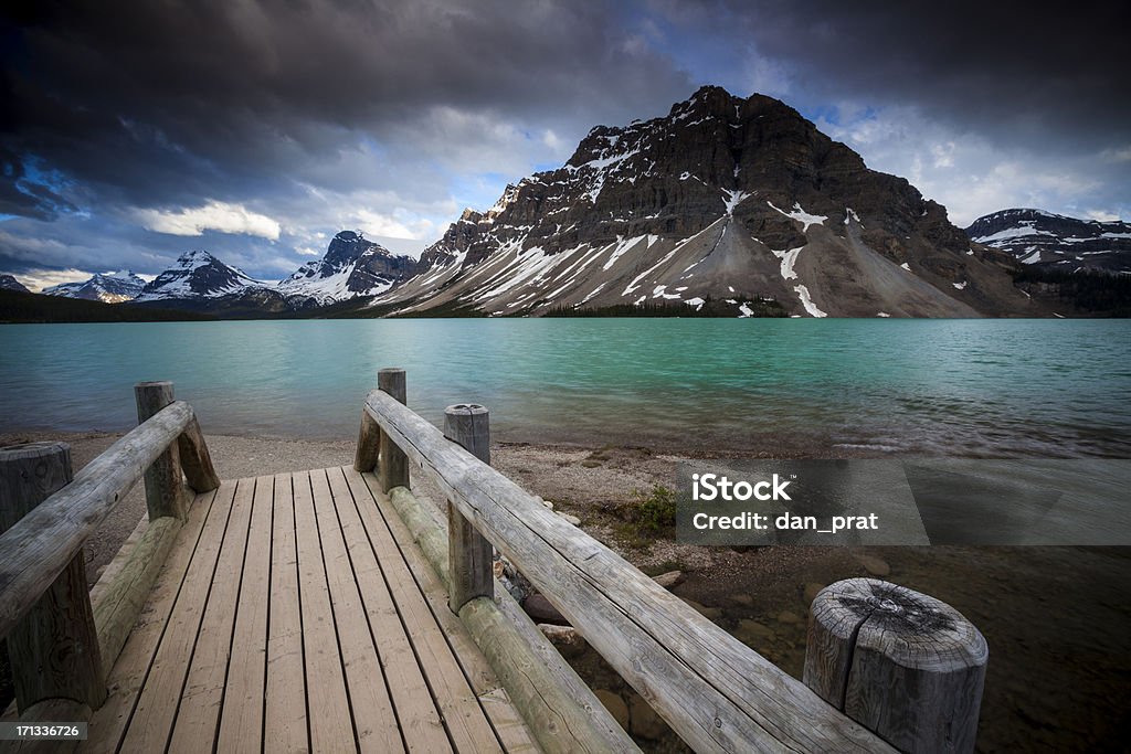 Lago Bow - Foto stock royalty-free di Alberta