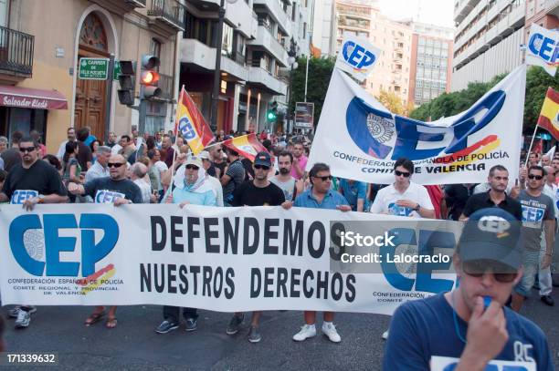 Demostración Foto de stock y más banco de imágenes de Activista - Activista, Comunidad autónoma valenciana, Conflicto