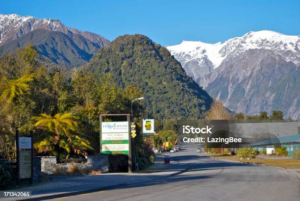 Foto de Franz Josef Glacier Village Região Da Costa Oeste Nova Zelândia e mais fotos de stock de Motel