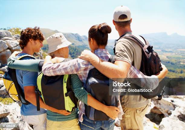 Eu Nunca Teria Feito Sem Rapazes - Fotografias de stock e mais imagens de Adolescente - Adolescente, Adulto, Amizade