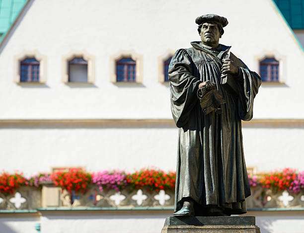 기념지 martin luther-religious leader in eisleben - martin luther 뉴스 사진 이미지