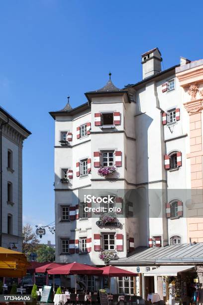 Hofgasse E Ottoburg Innsbruck Austria - Fotografie stock e altre immagini di Albergo - Albergo, Austria, Alpi