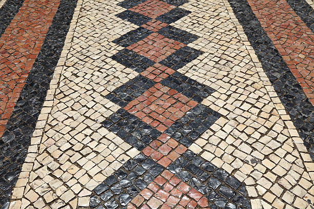 lagos de pavimento - paving stone avenue stone curve fotografías e imágenes de stock