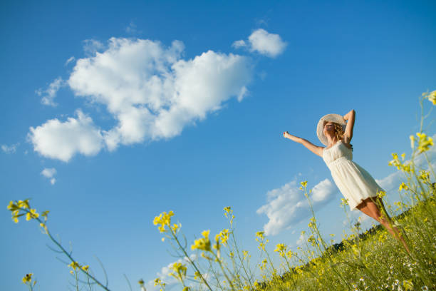 istock Woman in nature 171347635
