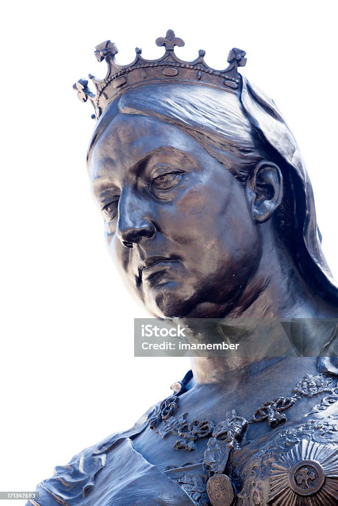 Bronzo Statua della Regina Vittoria contro bianco sullo sfondo, copia spazio - Foto stock royalty-free di Adulto