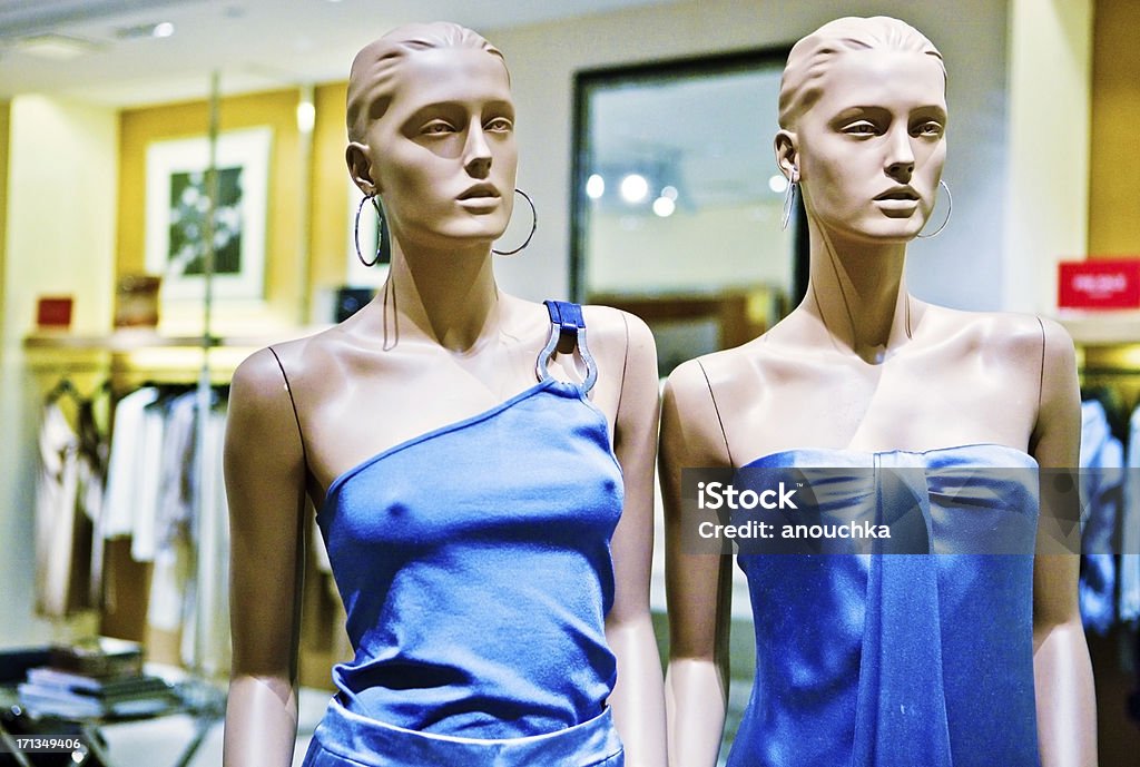 Mannequin w Moda Sklep - Zbiór zdjęć royalty-free (Butik)