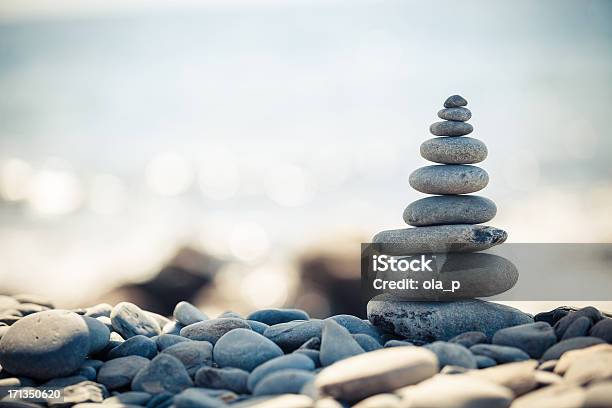 Pilha De Calhaus - Fotografias de stock e mais imagens de Pedra - Rocha - Pedra - Rocha, Pilha - Arranjo, Pedra - Material de Construção