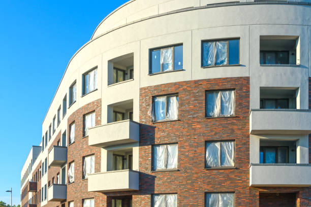 istock Construction site of a new apartment building 1713521085