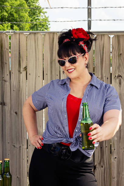 istock Voluptuous Woman Handing a Beer 171352912