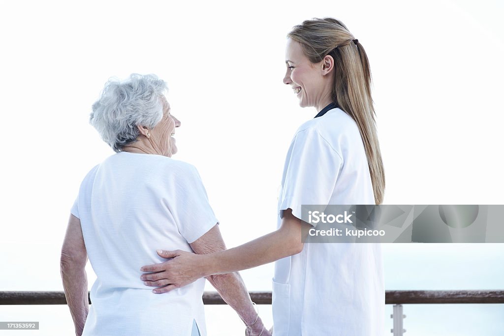 La paciente podrá ser siempre dispuestos a dar una mano - Foto de stock de Tercera edad libre de derechos