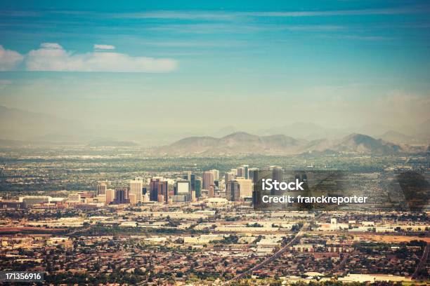 Phoenix Skyline W Zmierzchu - zdjęcia stockowe i więcej obrazów Phoenix - Stan Arizona - Phoenix - Stan Arizona, Panorama miasta, Architektura