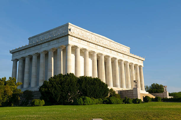 istock Lincoln Memorial 171357037