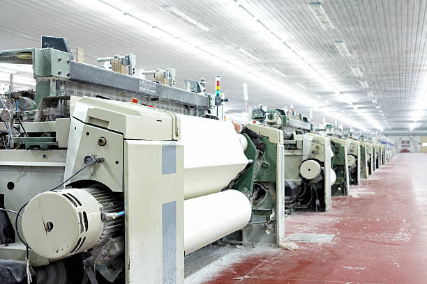 industrie de fabrication - textile industry loom machine textile photos et images de collection