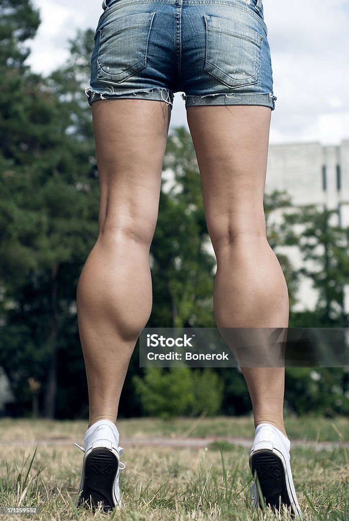 Esportivo pernas - Foto de stock de Adulto royalty-free
