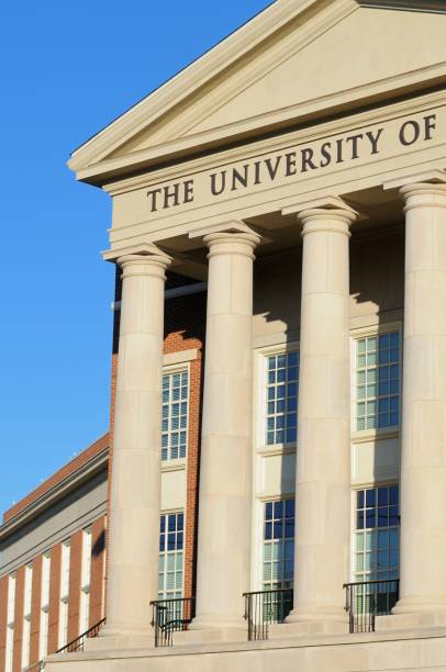 istock The university of sign on tall building 171360024