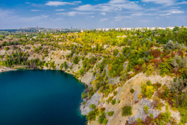 istock Flooded and abandoned granite quarry 1713606657