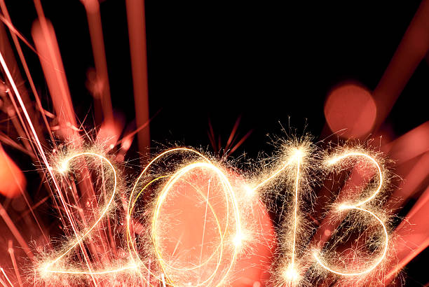 brilhantes novo ano 2013 - 2013 new years eve new years day firework display imagens e fotografias de stock