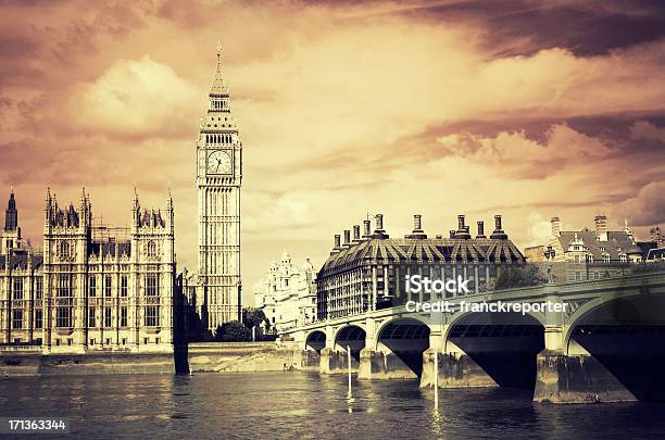Londra Il Big Ben E Il Parlamento - Fotografie stock e altre immagini di Londra - Londra, Orizzonte urbano, Stile retrò