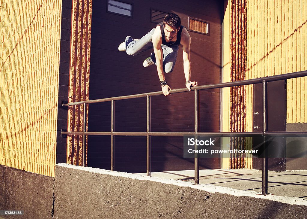 Parkour - Foto de stock de Carrera urbana libre libre de derechos