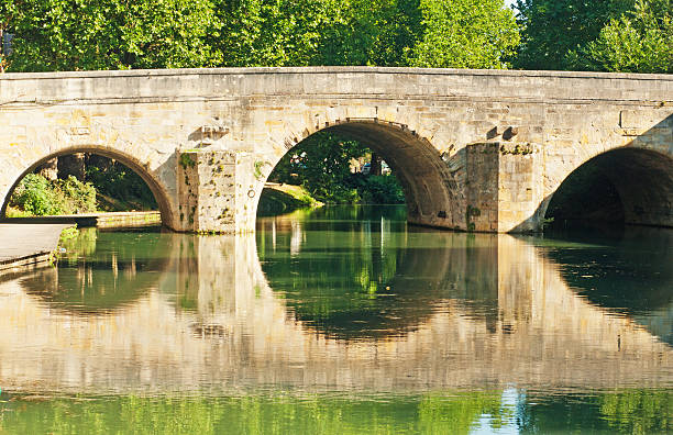 istock Bridge in Chalons en Champagne 171364787