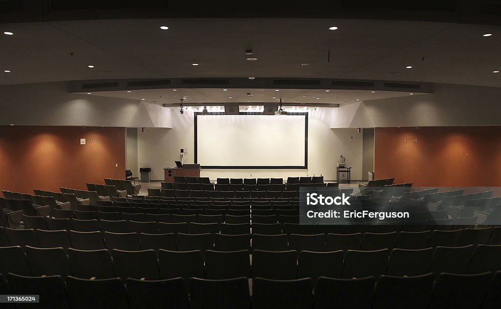 Grande moderno University sala de aula de universidade - Foto de stock de Sala de aula de universidade royalty-free