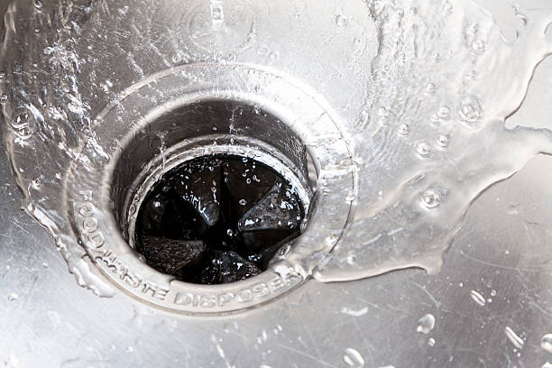 Kitchen sink Stainless steal kitchen sink with water drops kitchen sink photos stock pictures, royalty-free photos & images