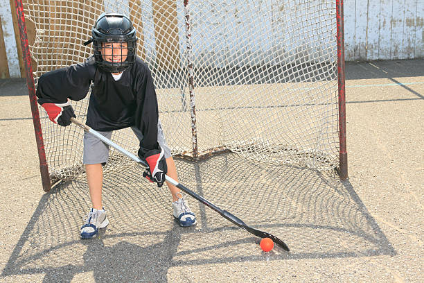 istock Street Hockey - Play 171367177