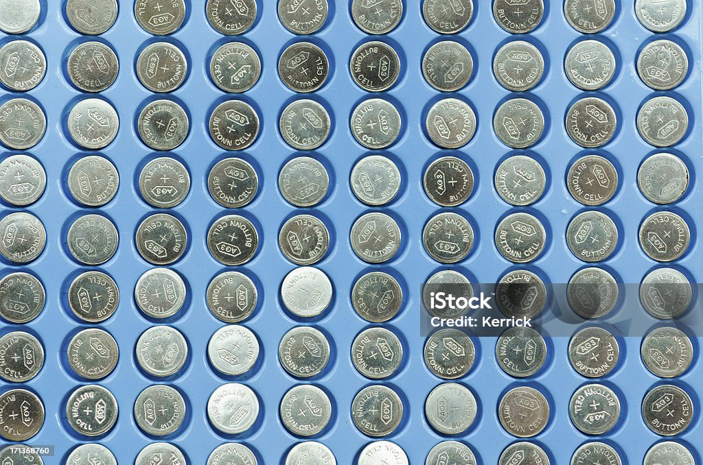 Beaucoup de cellules bouton - Photo de Alimentation électrique libre de droits