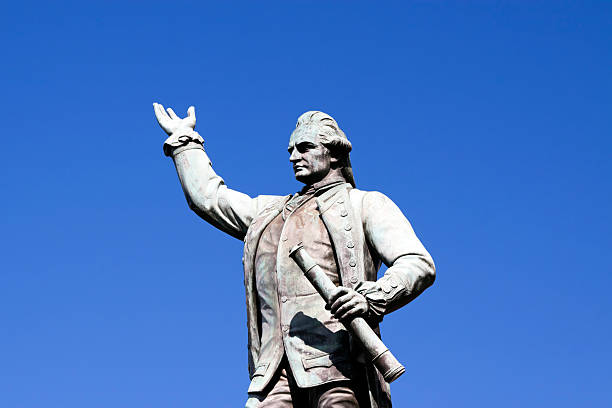 istock Statue of Captain James Cook against blue sky, copy space 171368923