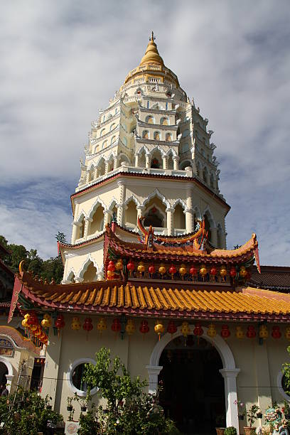 istock Kek Lok Si Temple 171370298