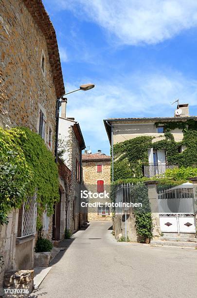 Vallon Pont D Arc Stockfoto und mehr Bilder von Architektur - Architektur, Camargue, Dach