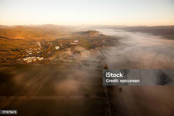 Vista Aérea Del Valle De Napa California En Sunrise Foto de stock y más banco de imágenes de Agricultura