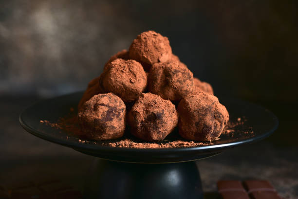 istock Homemade delicious chcolate truffles. 1713722554