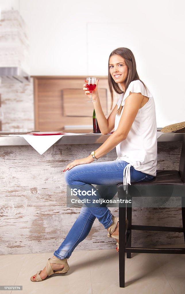 Tostadas de vino - Foto de stock de Adulto libre de derechos