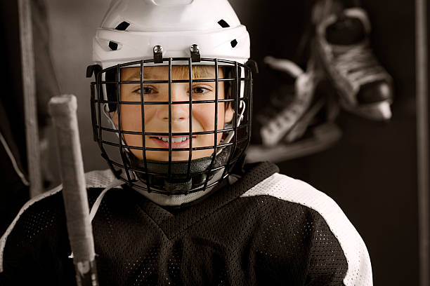istock Youth Hockey Player Ready to Play 171373989