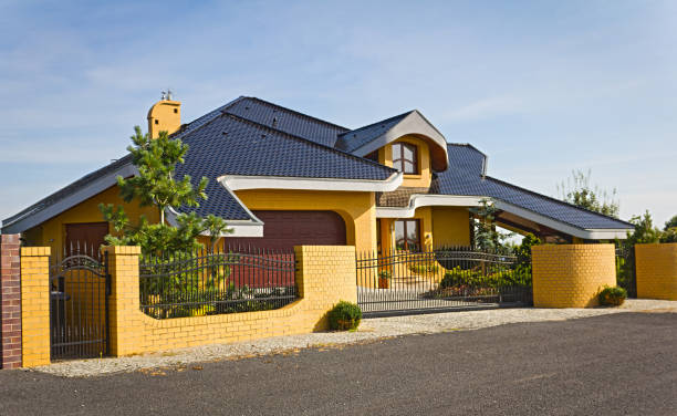 istock New Residential Home in the Suburb 171377920