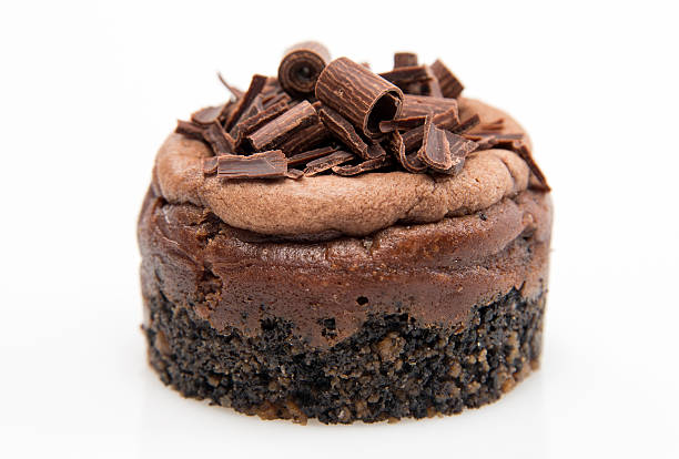 шоколадный чизкейк - indulgence chocolate cheesecake small стоковые фото и изображения