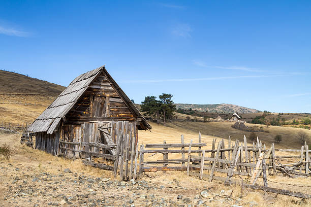 istock Lonely house in a forgotten place 171378776