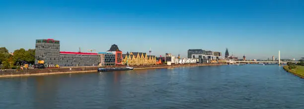 Photo of panoramic view of the Rhine River in Cologne near the Kranhaus