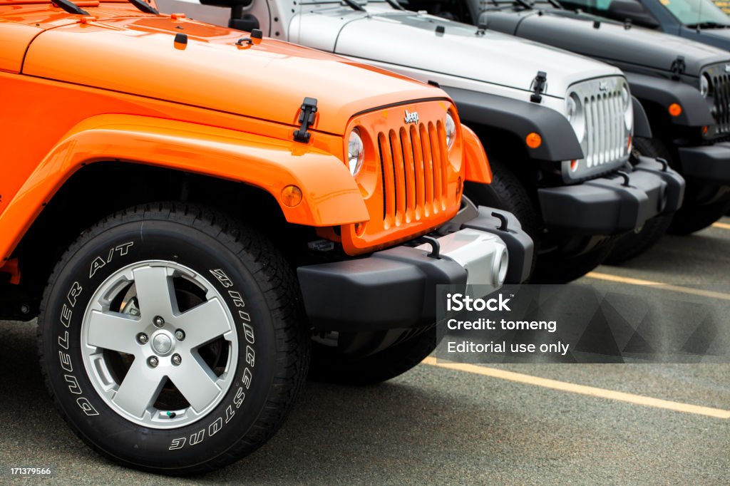 Row Of Jeep Wranglers At A Car Dealership Stock Photo - Download Image Now  - Jeep Wrangler, Car, In A Row - iStock